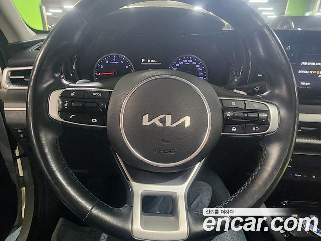 Kia K5 2022 — photo 7