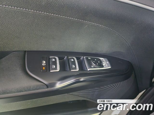 Kia K5 2022 — photo 10