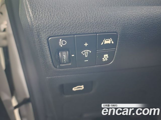 Kia K5 2022 — photo 13