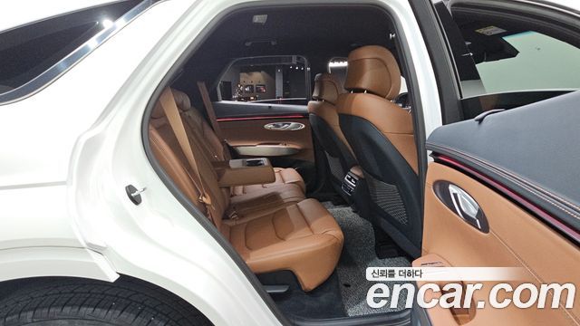Genesis GV70 2025 — photo 18