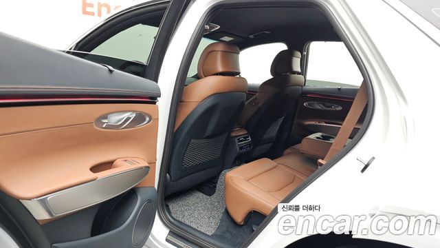 Genesis GV70 2025 — photo 16