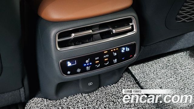 Genesis GV70 2025 — photo 32