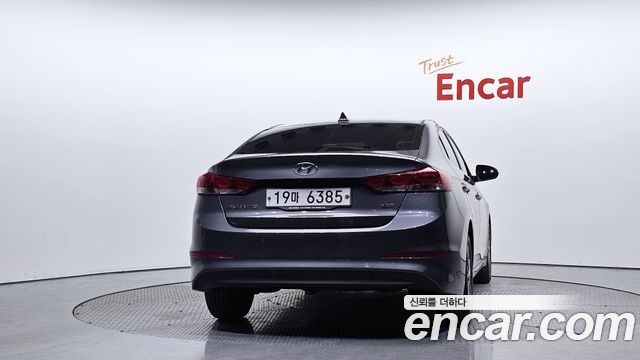 Hyundai AVANTE 2017 — photo 4