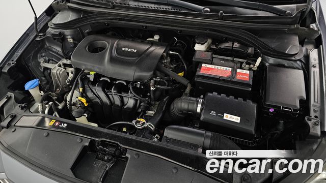 Hyundai AVANTE 2017 — photo 6