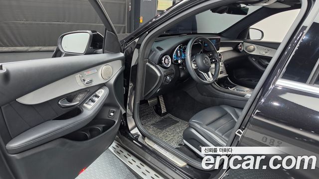 Mercedes-Benz GLC-Class 2020 — photo 13