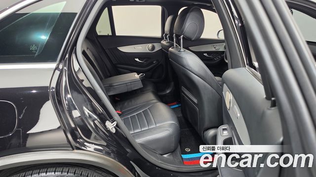 Mercedes-Benz GLC-Class 2020 — photo 17