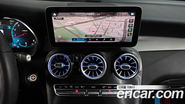 Mercedes-Benz GLC-Class 2020 — photo 18