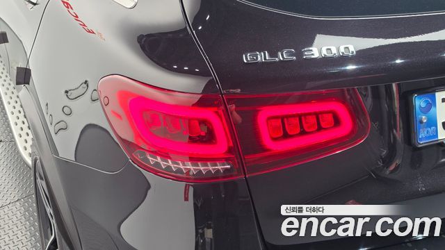 Mercedes-Benz GLC-Class 2020 — photo 9