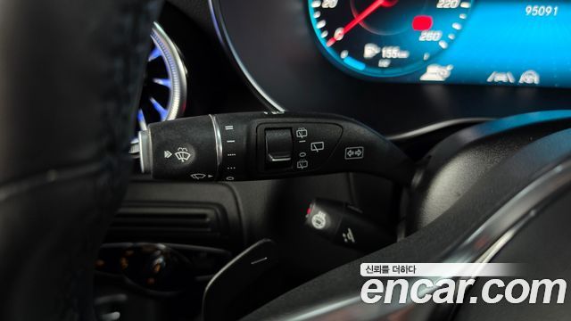 Mercedes-Benz GLC-Class 2020 — photo 28