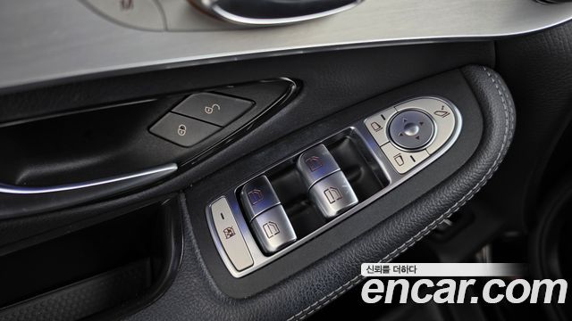 Mercedes-Benz GLC-Class 2020 — photo 33