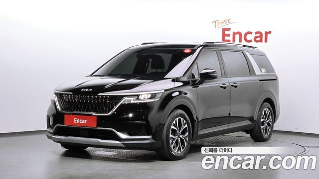 Kia Canival 2022 — photo 1