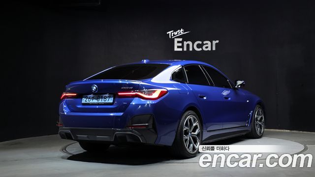BMW i4 2023 — photo 2