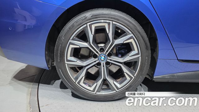 BMW i4 2023 — photo 5