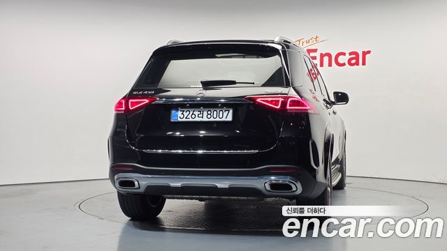 Mercedes-Benz GLE-Class 2020 — photo 4