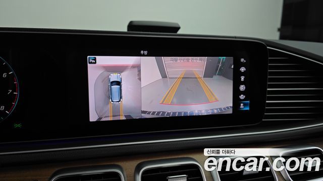 Mercedes-Benz GLE-Class 2020 — photo 21