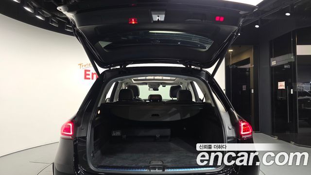 Mercedes-Benz GLE-Class 2020 — photo 26