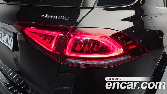 Mercedes-Benz GLE-Class 2020 — photo 9