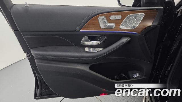 Mercedes-Benz GLE-Class 2020 — photo 14