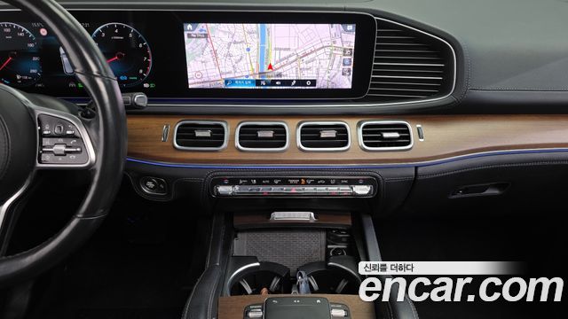 Mercedes-Benz GLE-Class 2020 — photo 29