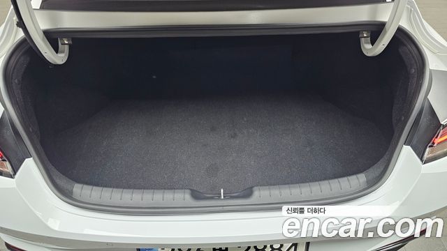 Hyundai AVANTE 2023 — photo 22