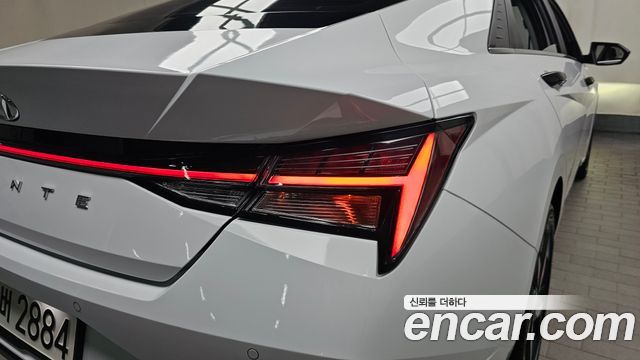 Hyundai AVANTE 2023 — photo 9