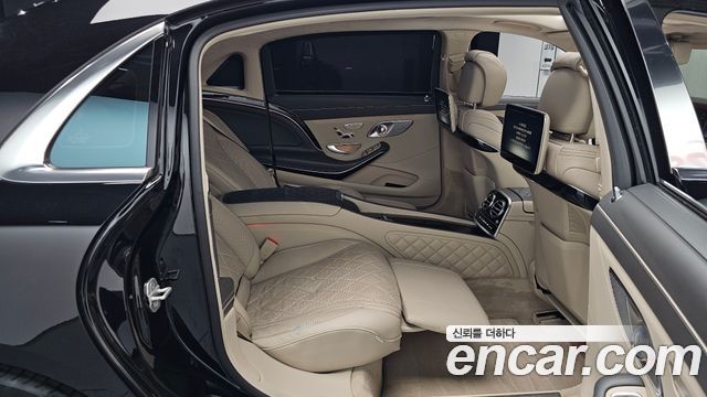 Mercedes-Benz S-Class 2016 — photo 18