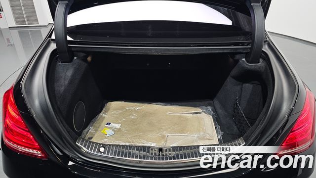 Mercedes-Benz S-Class 2016 — photo 26