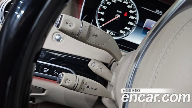 Mercedes-Benz S-Class 2016 — photo 32