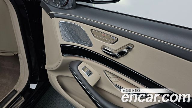 Mercedes-Benz S-Class 2016 — photo 34