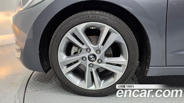 Hyundai AVANTE 2017 — photo 5