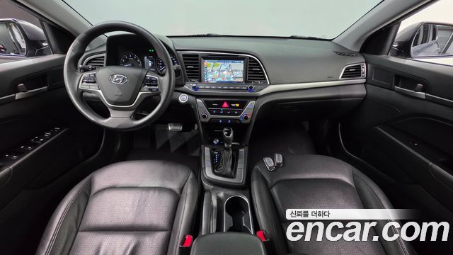 Hyundai AVANTE 2017 — photo 7