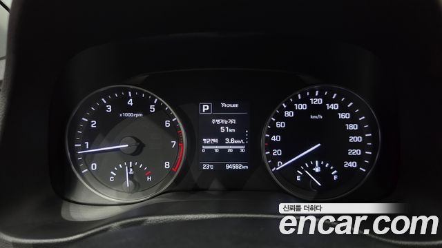 Hyundai AVANTE 2017 — photo 8