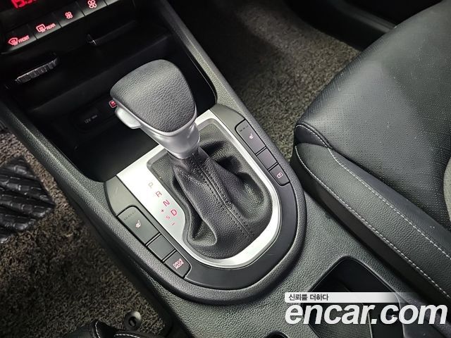 Kia K3 2022 — photo 8