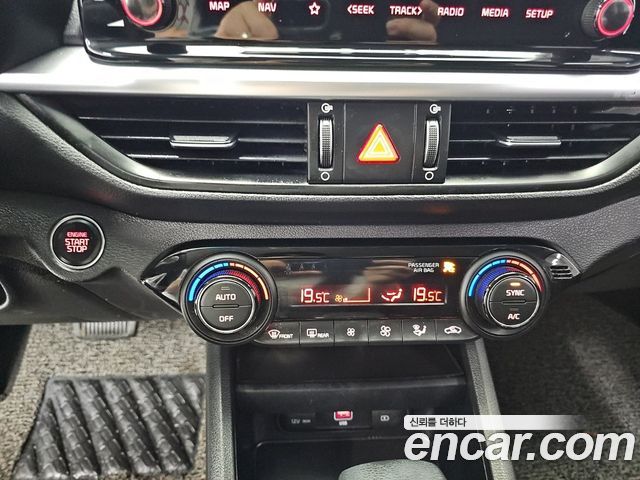Kia K3 2022 — photo 10