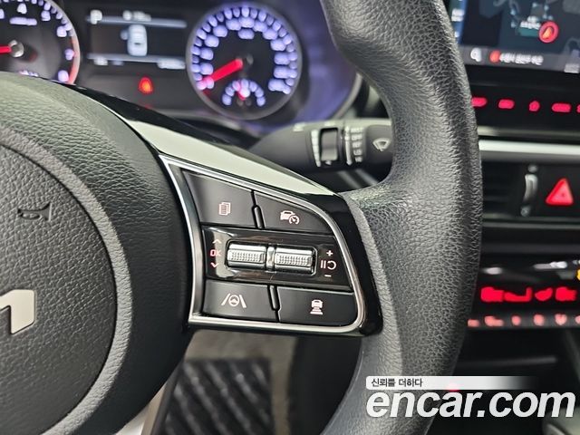 Kia K3 2022 — photo 16