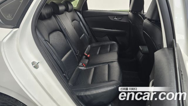 Kia K3 2020 — photo 11