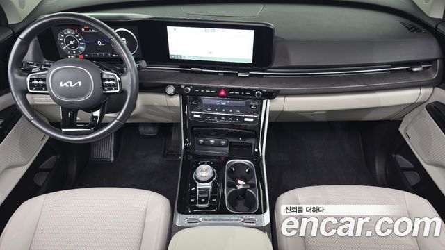 Kia Canival 2022 — photo 10