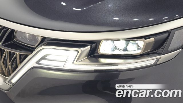 Kia Canival 2022 — photo 8