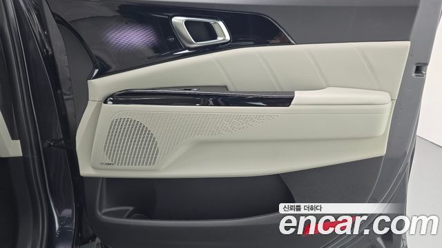 Kia Canival 2022 — photo 15