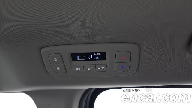 Kia Canival 2022 — photo 31