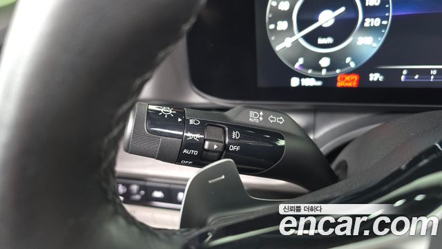 Kia Canival 2022 — photo 33
