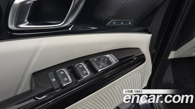 Kia Canival 2022 — photo 34