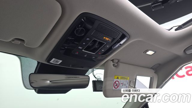 Kia Canival 2022 — photo 37