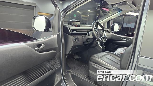 Hyundai Staria 2022 — photo 13