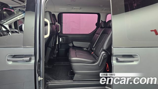 Hyundai Staria 2022 — photo 18