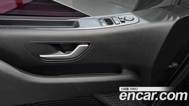 Hyundai Staria 2022 — photo 14