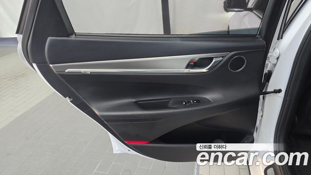 Hyundai Grandeur 2023 — photo 15