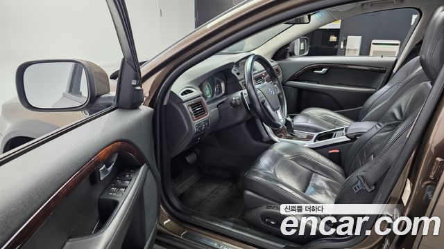 Volvo XC70 2014 — photo 10