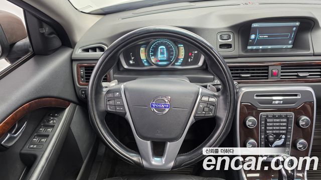 Volvo XC70 2014 — photo 13