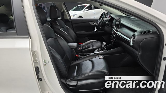 Kia K3 2020 — photo 11